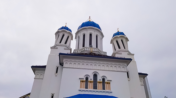 Более 20 храмов УПЦ МП в Черновцах лишили земли