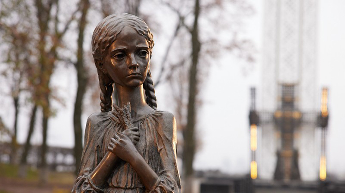 Зеленский призывает зажечь свечу в память о миллионах жертв Голодомора
