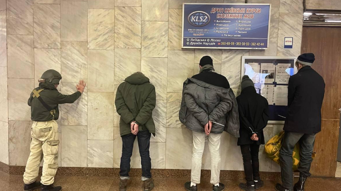 Police find 5 infiltrators in Kyiv underground: one hid ammunition in a toy