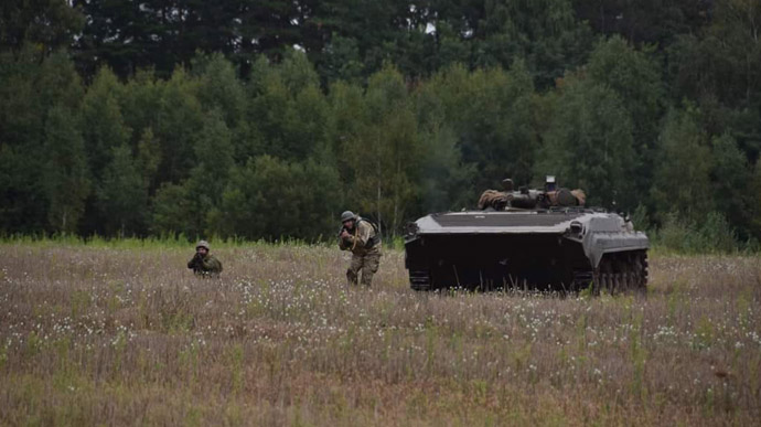 Россияне за сутки потеряли 13 танков, 4 самолета и 200 оккупантов