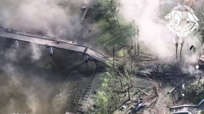 Ukraine's Special Operations Forces reveal how they blow up bridges in Donetsk Oblast to stall Russians