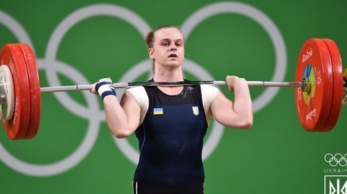 Українська важкоатлетка обійшла росіянок та взяла три золота на чемпіонаті Європи у Москві