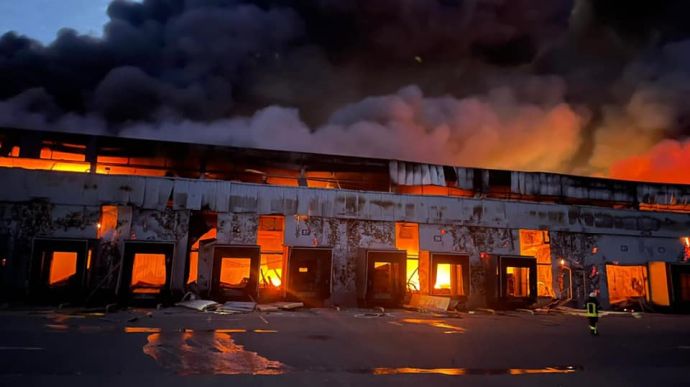 Frozen food warehouse on fire in Kyiv region due to shelling