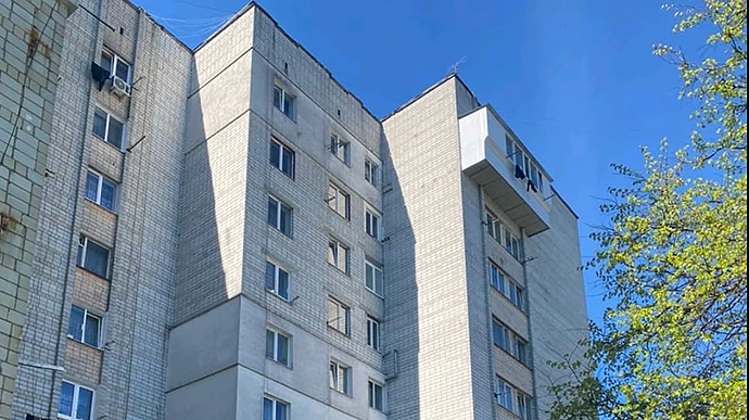 У Львові дворічна дитина випала з вікна 8 поверху