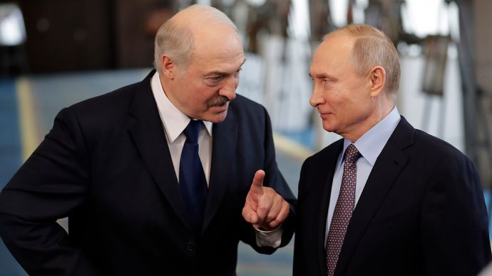 Лукашенко знову зібрався до Путіна