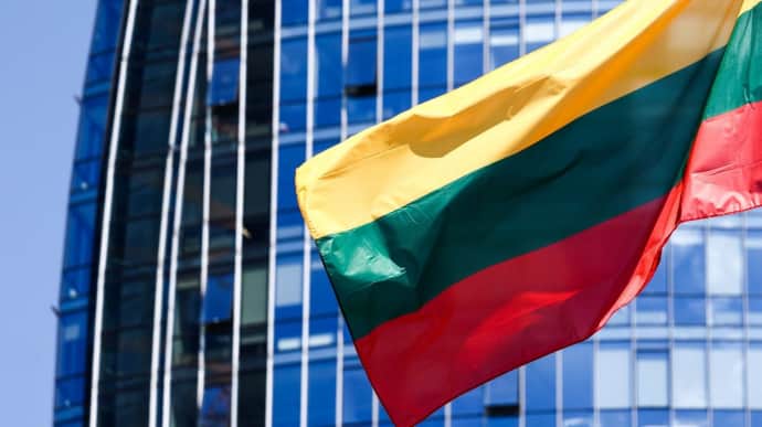Lithuania considers helping Ukraine get military-age men back
