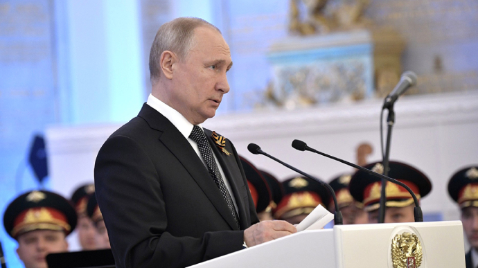 Путін виправдовується, що у нього не було вибору, окрім як напасти на Україну