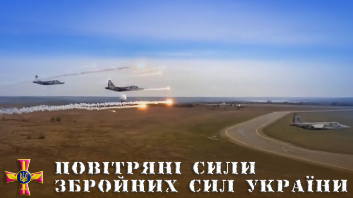Українська авіація відпрацювала по всьому фронту: знищено 2 склади і 30 одиниць техніки РФ