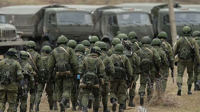 В ЄС уточнили, скільки військ Росія стягнула до кордонів України