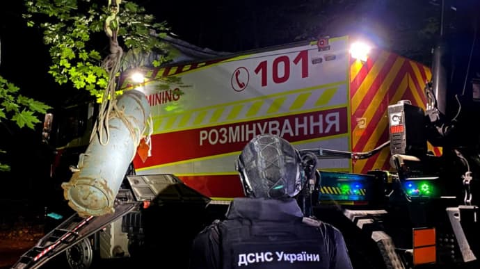 У Києві виявили бойову частину ракети Х-69: сапери знешкодили
