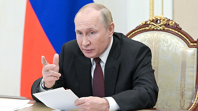 Путін похвалився, звідки вилізла маячня про брудну бомбу Києва: Це я дав вказівки Шойгу всім дзвонити 