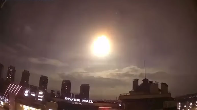 Bright flash over Kyiv caused by satellite fall 