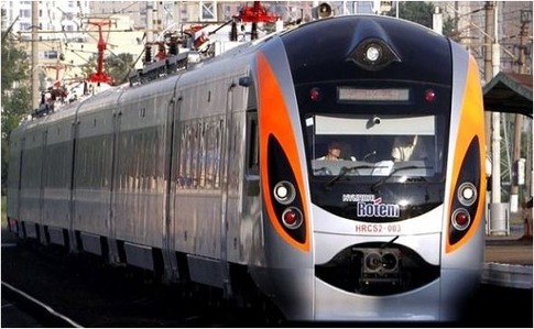 Укрзалізниця запускає продаж квитків на потяги до Євросоюзу
