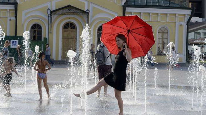 Метеорологи кажуть, що у Києві досі триває літо: побито новий рекорд