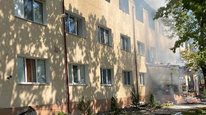Окупанти обстріляли 9 областей України, є жертви серед цивільних 