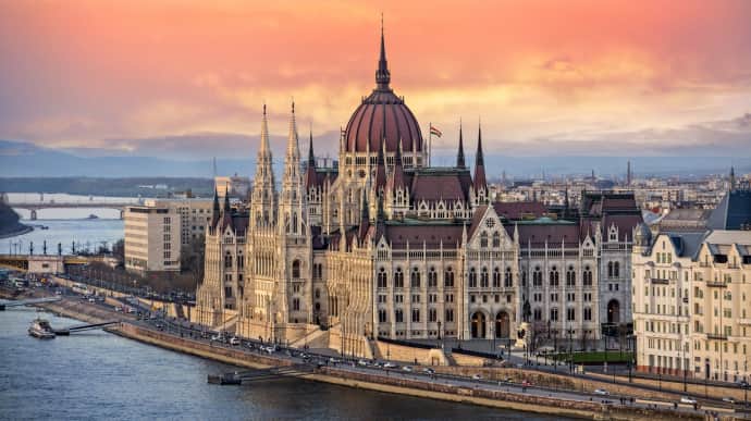 Смерть українця в Будапешті: посольство з'ясовує обставини трагедії 