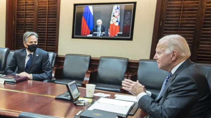 Новости 8 декабря: результаты разговора Байдена и Путина, поддержка Хорватии