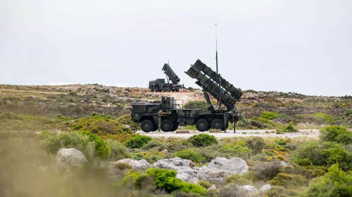 Spain to send Ukraine aid package with Patriot missiles and Leopard tanks, media says
