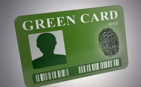 США ускладнюють правила видачі Green Card  