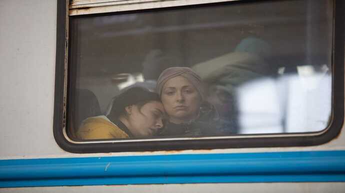 Оккупанты хотят пустить пассажирские поезда между Крымом, Херсонщиной и Запорожской областью