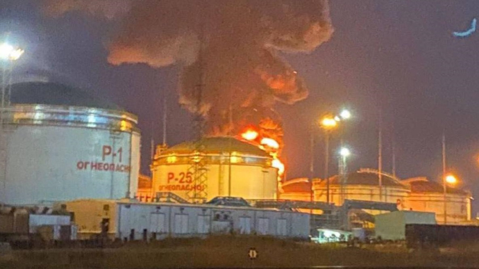 Oil depot on fire in Krasnodar Krai, Russia