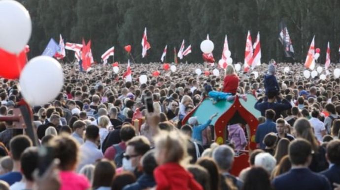 Опозиціонери скасували мітинг у Мінську через свято залізнодорожніх військ