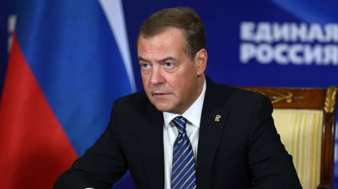 Medvedev again threatens the world with apocalypse 