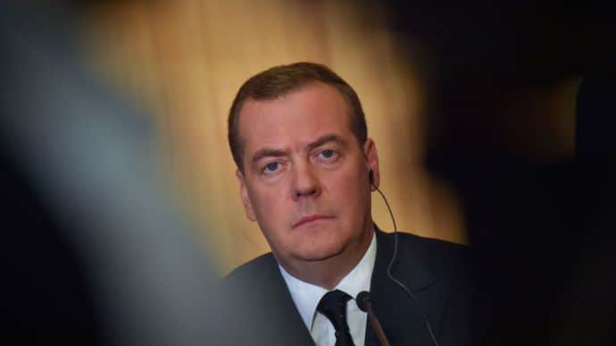 Medvedev threatens to strike three Ukrainian nuclear power plants and nuclear facilities in Europe