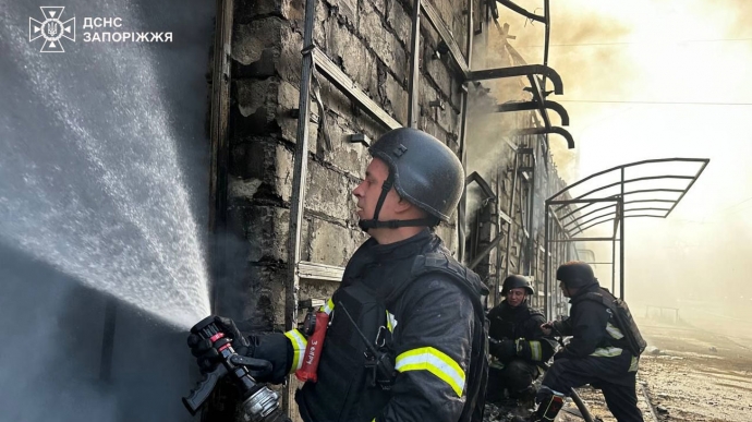 Росіяни вдарили по Запоріжжю: 17 постраждалих, з них двоє – "важкі"