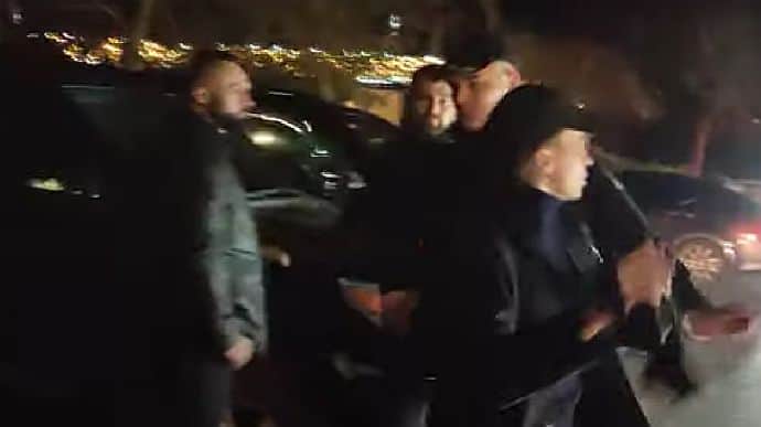 На Михайла Ткача напали під час зйомок на Київщині