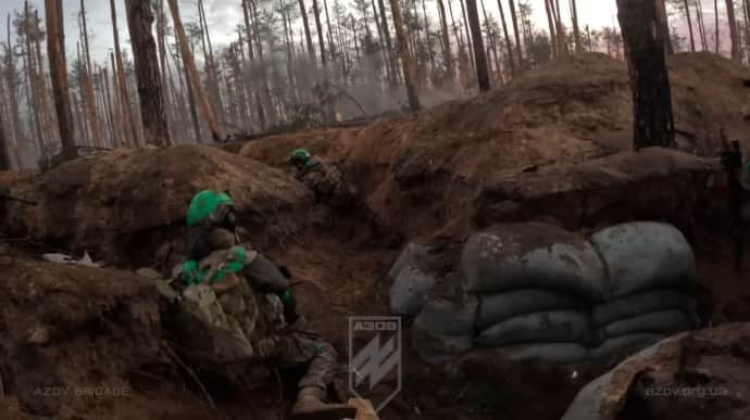 Azov Brigade posts video showing Russian positions in Serebrianka Forest being seized