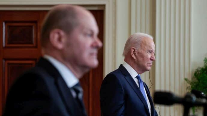 Bloomberg: Шольц встретится с Байденом, обсудят помощь Украине