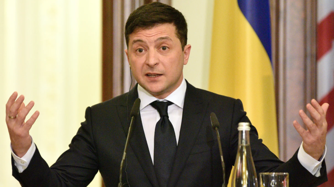 Зеленский отреагировал на новый антирекорд COVID: обратился к украинцам