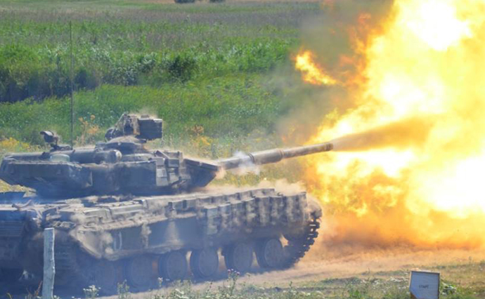 Лысенко: Боевики открывали огонь из танков вблизи Авдеевки