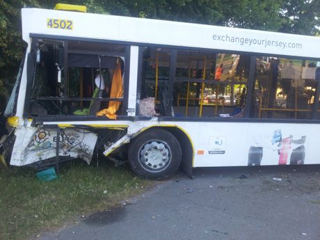 В результате ДТП травмированы 9 человек, один человек погиб. фото - ГосЧС в Киеве
