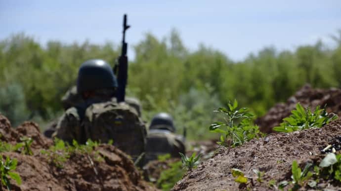 Russians lose over 1,300 soldiers amid offensive operations in Kharkiv Oblast