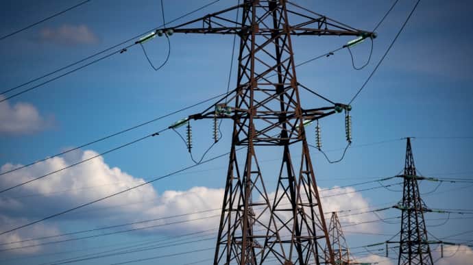 Зеленский призвал украинцев рационально потреблять электроэнергию до восстановления