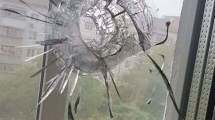 В КОДА прокомментировали перестрелку в Броварах и обещают возместить простреленые окна