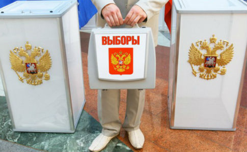 Порошенко передав Путіну, що російських виборів в Україні не буде 