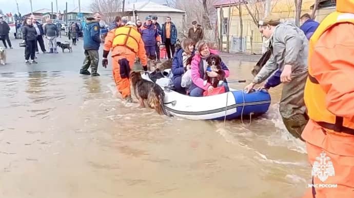 Dam burst in Russia: Orenburg authorities urge residents to evacuate
