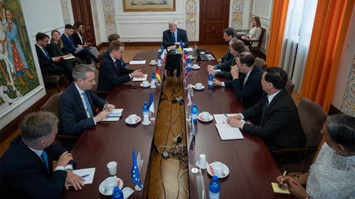Ukraine's Foreign Ministry briefs G7 ambassadors on Ukraine's Peace Formula and security agreements