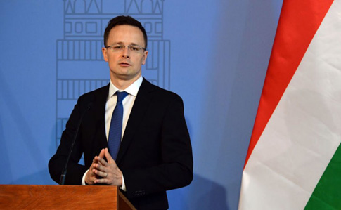 Глава МЗС Угорщини пообіцяв поскаржитися США на Україну