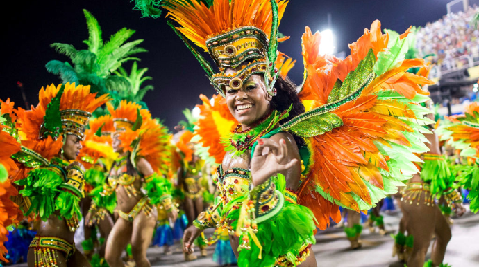 Карнавал в Рио-де-Жанейро отложили до апреля