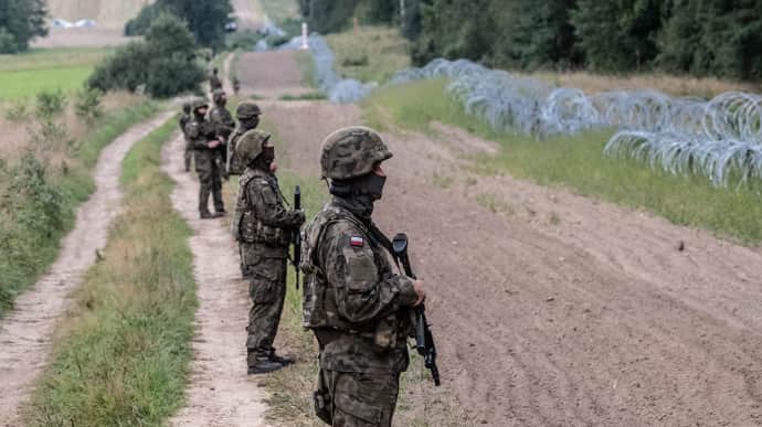 Poland to begin construction of defensive lines on border with Russia and Belarus by end of 2024 