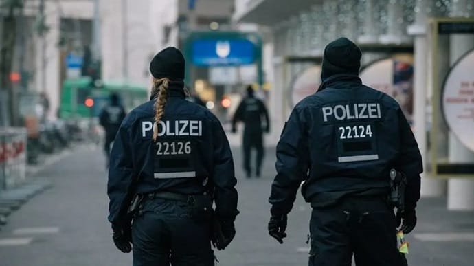 Полиция в Цюрихе разогнала женскую демонстрацию слезоточивым газом