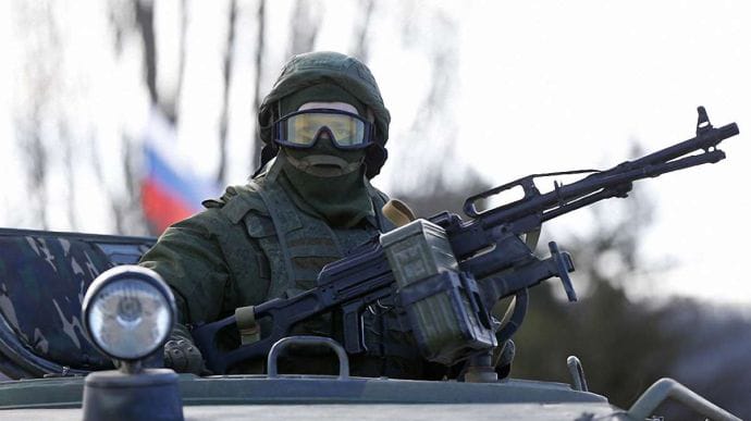 Все больше украинцев обвиняют Россию в развязывании войны на Донбассе – опрос