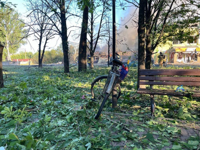 последствия удара по Вольнянску, фото из Telegram Владимира Зеленского