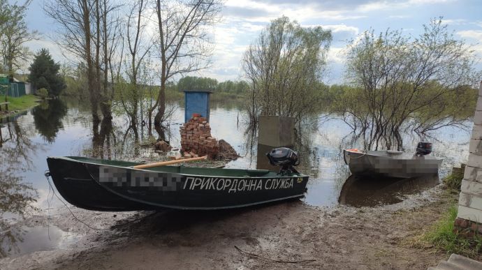 На Чернігівщині загинули прикордонники: затонув човен