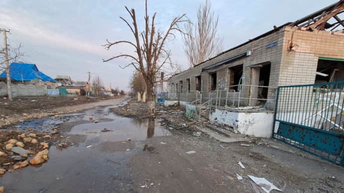 Russians kill 1 person and injure 5 more in Kherson Oblast