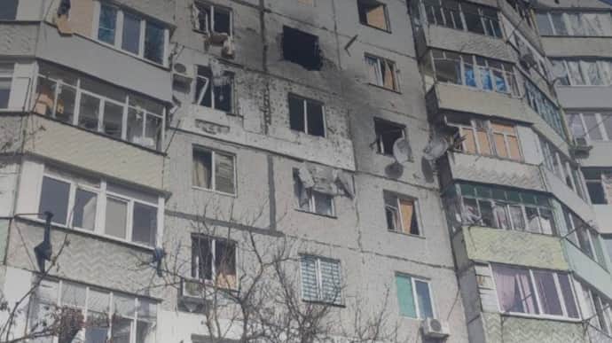Росія вранці атакувала Херсон – є прямі влучання у багатоквартирні будинки